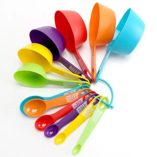 12 stk. spiseskefulde målebægersæt plastik PP gradueret måleske til konditori køkken bageværktøj Clearance