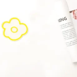Bordskånere Til Glas>Akryl Underlägg Värmeisolering Söt Blomma Transparent Stabil Halkfri Akryl Underlägg Gul