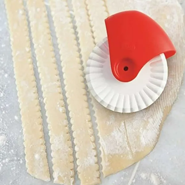 Bakverk Hjul Tårtdekoratör Cutter Kök Pizza Bakverk Paj Galler Dekorativt Cutter Tool Online