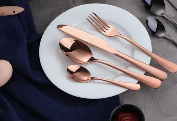 Bestik>Bestiksæt i rustfrit stål, 4 dele - Rosé