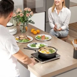 Kogeplader>Bærbar induktionskogeplade, 1 zone – 2000 W, 10 effekt-/temperaturindstillinger, timer, børnesikring, sort