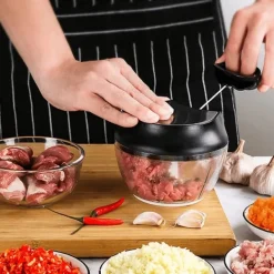 Grøntsagshakker med snor - Dicer med trækfunktion 500 ml Sort Best