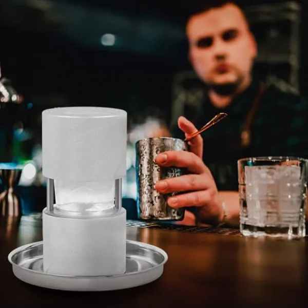Barudstyrssæt>Ice Ball Press, 2,4" isterningepresser i aluminiumslegering til 60 mm isfære. Inkluderer tang og drypbakke til whisky, cocktails og fest. Sølv.