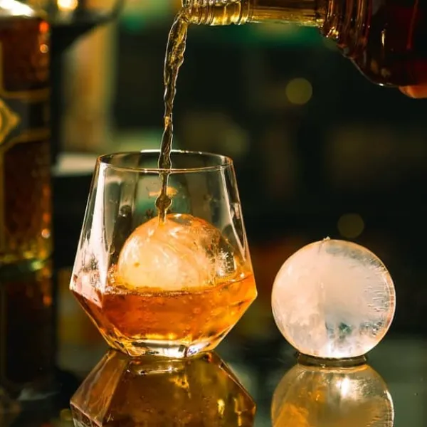 Barudstyrssæt>Ice Ball Press Kit, 2,4/60 mm, Klar Kugle, Whisky Isbold Medfollower, Perfekt til Spirits, Cocktailer og Fest.