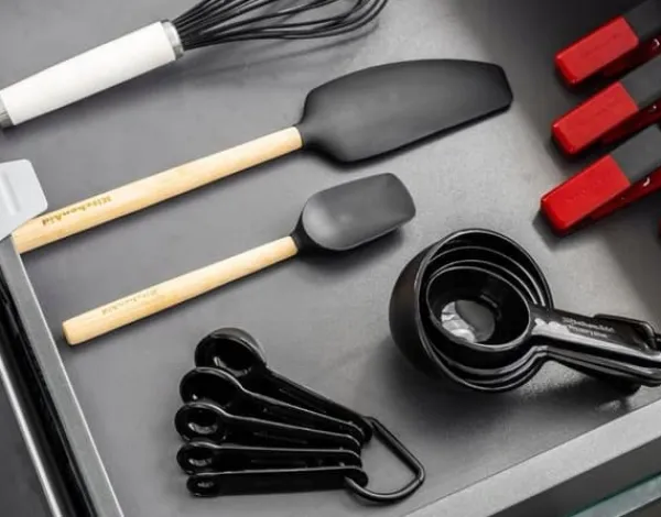 KITCHENAID UNIVERSAL KØKKEN TILBEHØR SÆT 11 STK SORT Sale