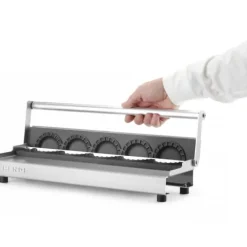 Manuel dumplingsmaskine til formning af 5 dumplings, 21 mm diameter. 80 mm