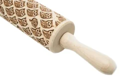 MoodForWood Trækagerulle, Graveret, 43 cm med Håndtag, Perfekt til Bagning - Uglemønster Outlet