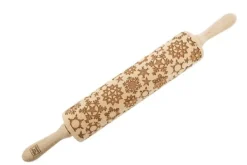 Kageruller>MoodForWood Trækagerulle, Graveret, 43 cm med Håndtag, Perfekt til Bagning - Snefnugmønster