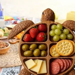 Serveringsfad & Skåle>OBOSOE Turtle Charcuterie Board - Ost & Brødskive med havtema, unik gave i træ med dyremønster - perfekt til frugt, ost og charcuteri