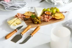 Orrefors Jernverk Ostebræt med tre knive New