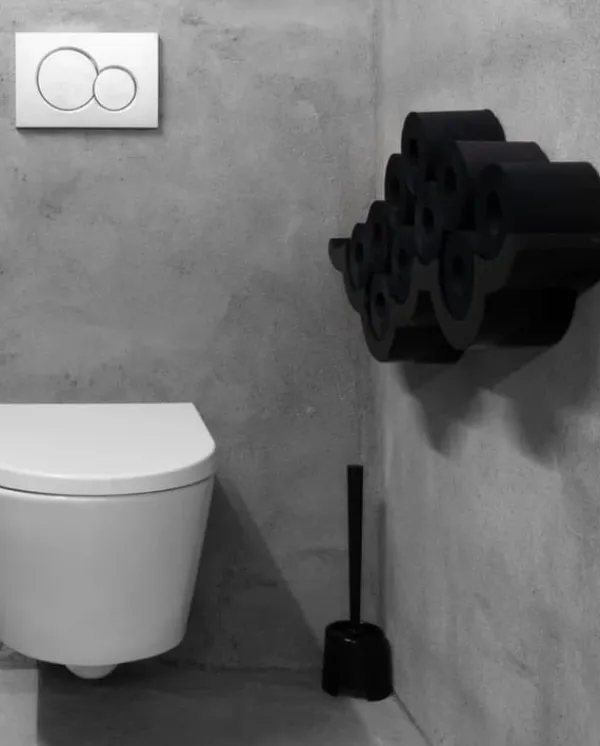 Renova sort parfumeret toiletpapir 16,1 m 3-lags 140 ark 6 ruller Clearance