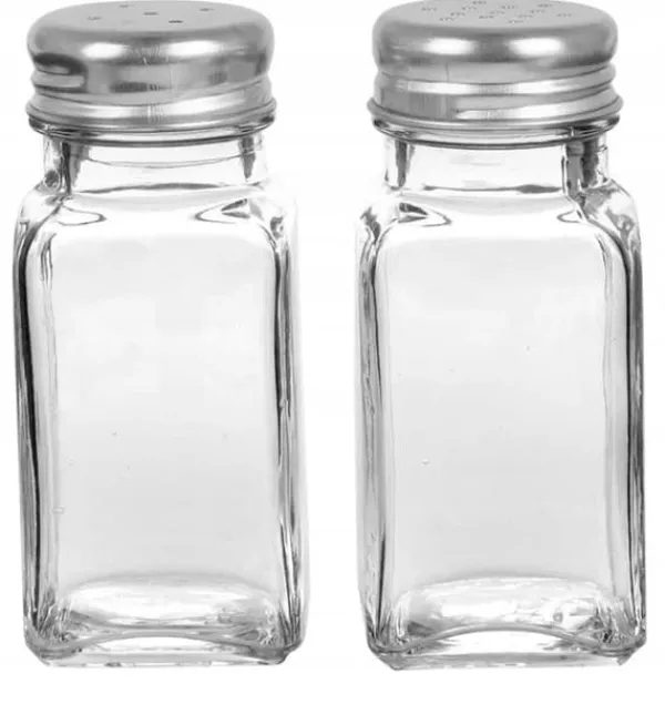 Salt- og peberbøsser, et sæt gennemsigtige krydderikrukker af glas Hot