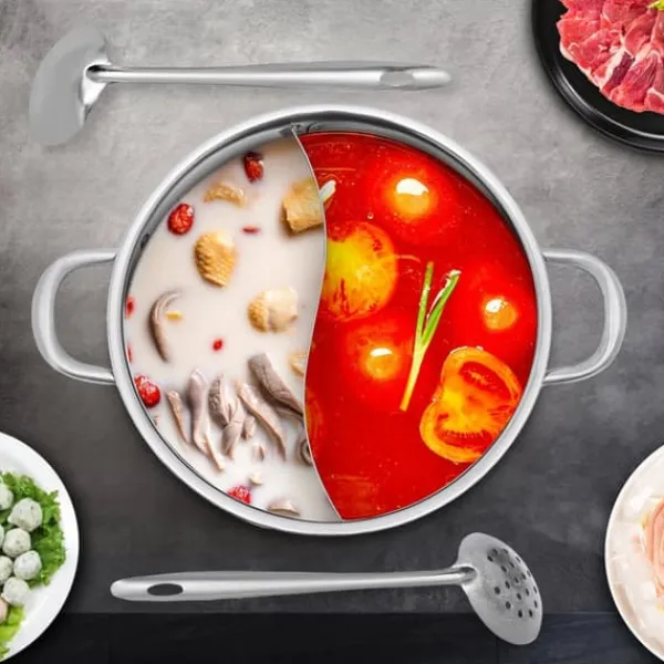 Shabu Shabu Hotpot - Gryde 28 cm - 304 Rustfrit Stål - Todelt Inddeling - Glaslåg - Induktion & Gas - Hvid - Med 2 Suppeskeer Best
