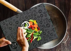 SKÆREBRÆT I GLAS 52x40 DROPS Clearance