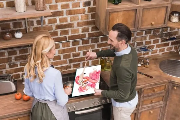 Skeer & Skovle>SKÆREBRÆT I GLAS 52x40 FLAMINGO