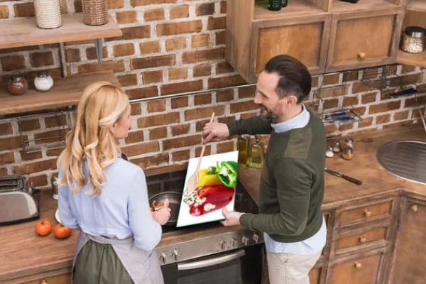 Bordskånere>SKÆREBRÆT I GLAS 52x30 PEBERFRUGTER