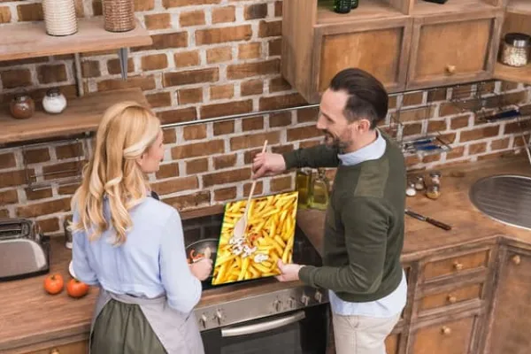 Bordskånere>SKÆREBRÆT I GLAS 52x40 POMMES FRITES