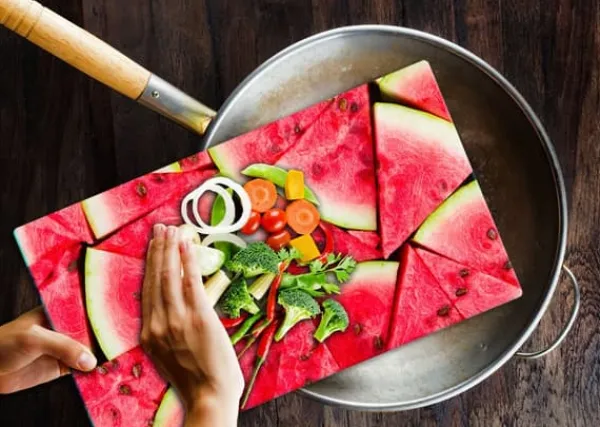 Bordskånere>SKÆREBRÆT I GLAS 52x30 VANDMELON