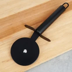Sort stål pizzaskærer 20 cm New