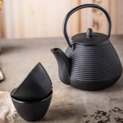Støbejern tekande 1.0L med støbejerns kopper KINGHOFF KH-1846 Outlet