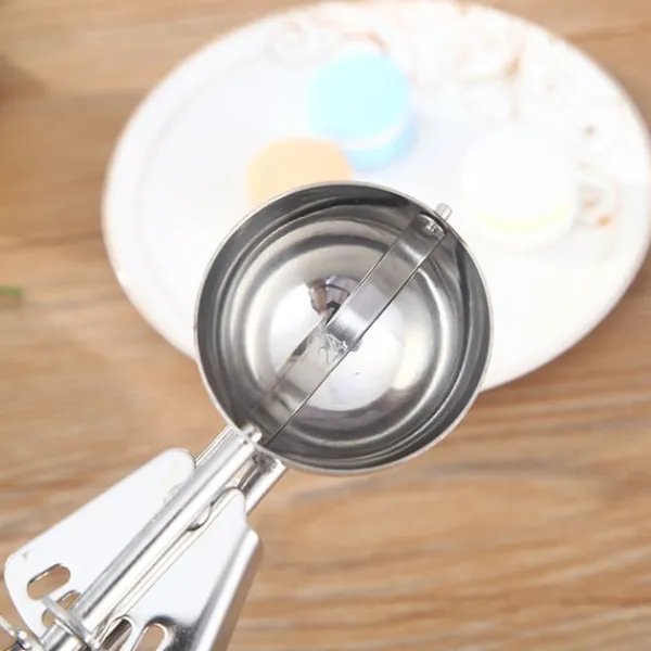 Skeer & Skovle>Stor Cookie Scoop i Rustfrit Stål - 6,3 CM Diameter