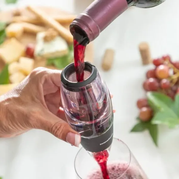 Vinluftere>Vinbelufter med filter, stativ og fløjlspose Wineir InnovaGoods