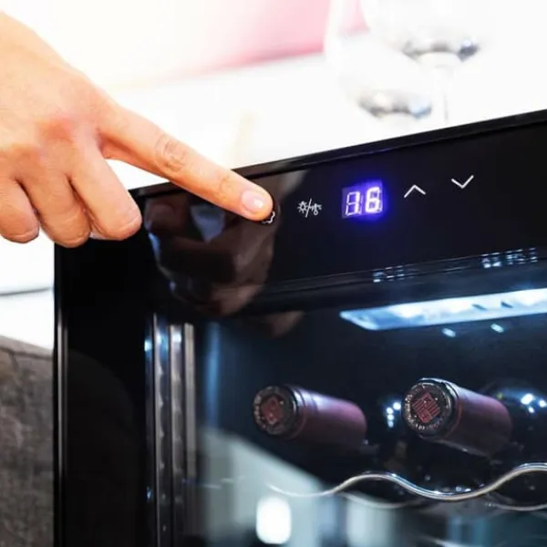 Vinkøleskabe>Vinotek Cecotec GrandSommelier 1550 Sort